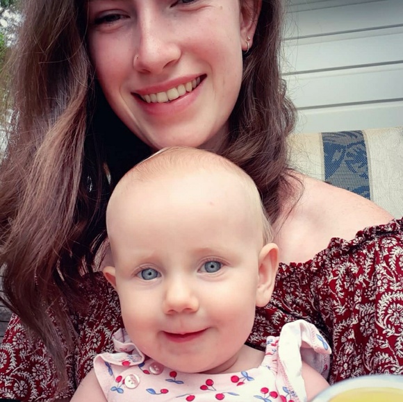 Meet your Posher, Hannah - Picture 1 of 1